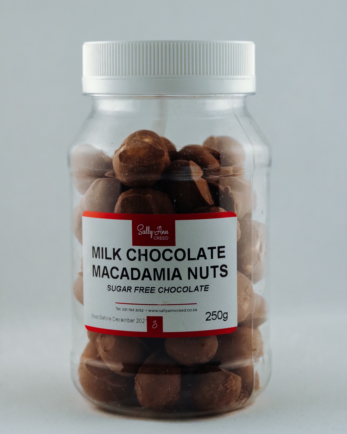 Milk Chocolate Macadamia Nuts sugar-free 250g