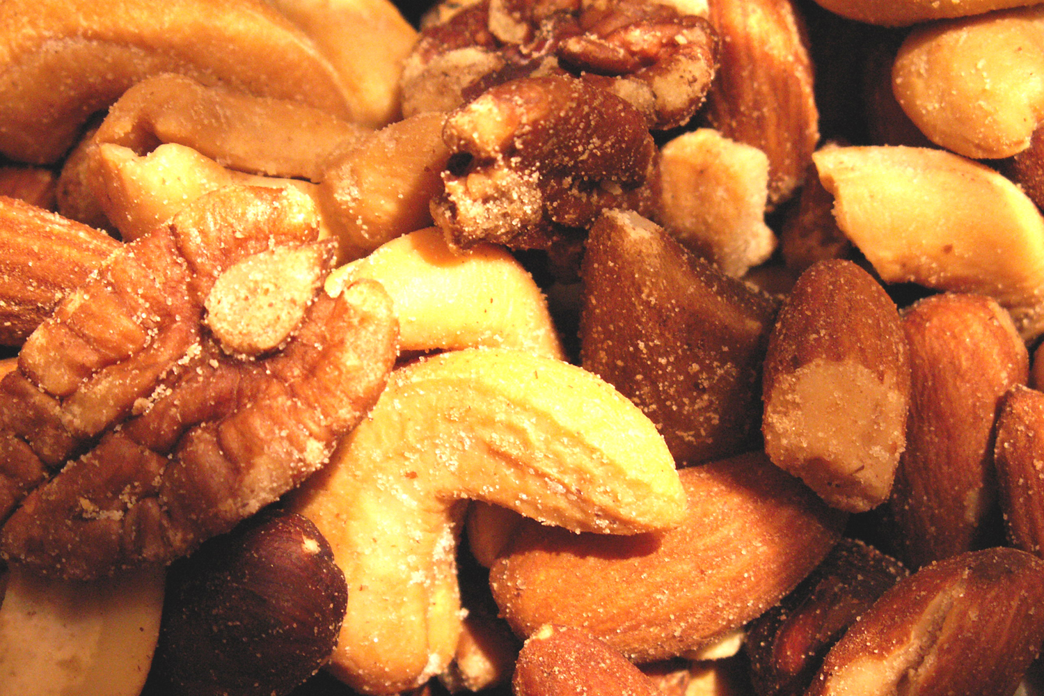 Mixed Nuts with Peanuts Roasted & Salted 1kg