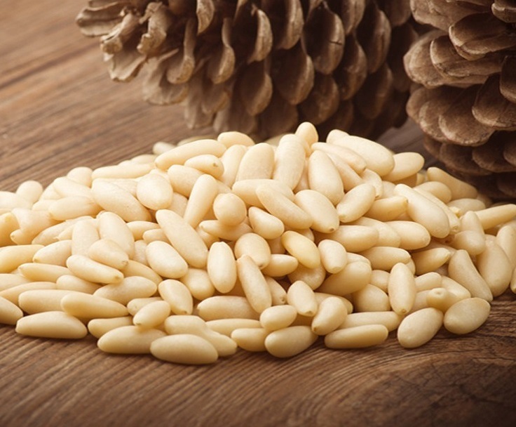 Pine Kernels 1kg